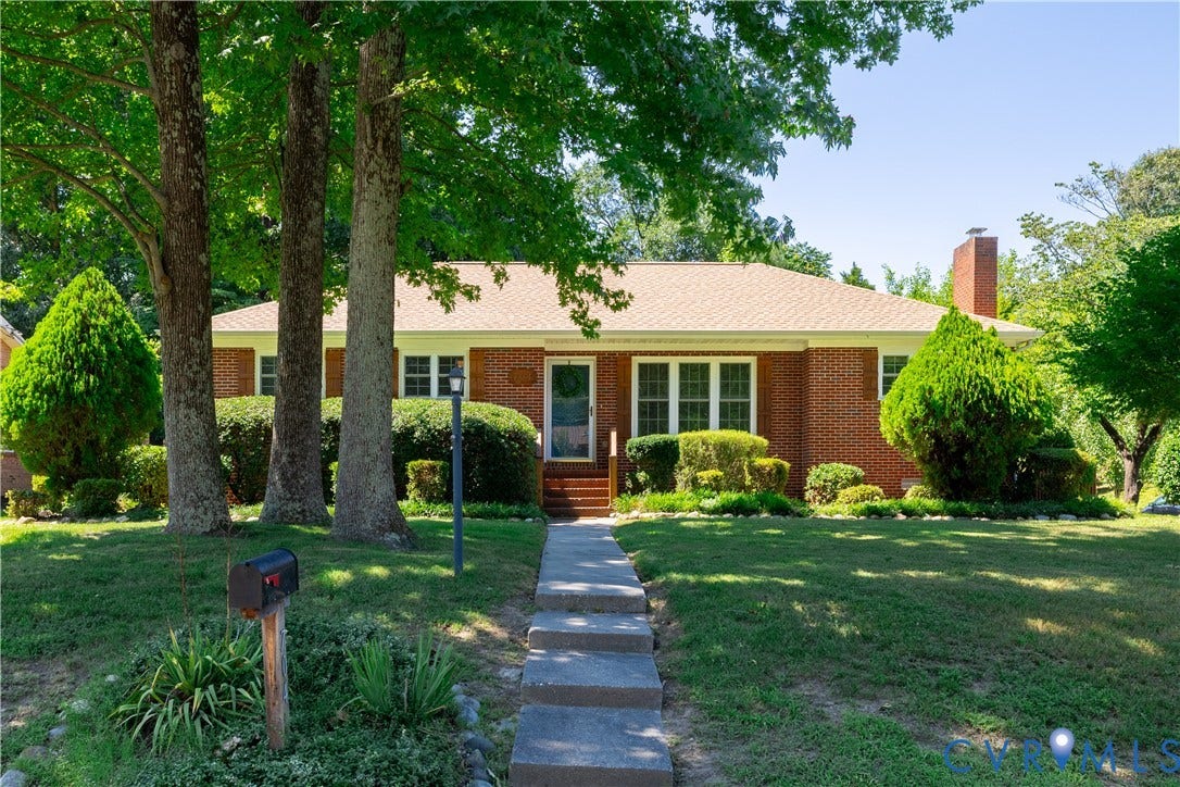 704 Forestview Drive, Colonial Heights, VA 23834 Front house