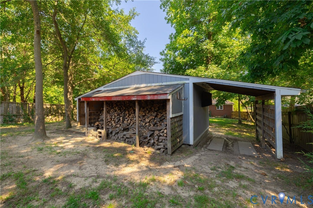 704 Forestview Drive, Colonial Heights, VA 23834 Outdoor structure