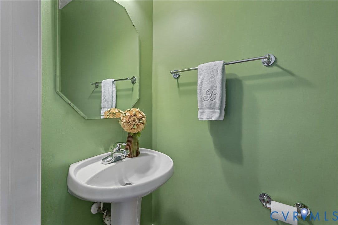 5009 Sadler Place Terrace, Glen Allen, VA 23060 Powder Room on the first floor