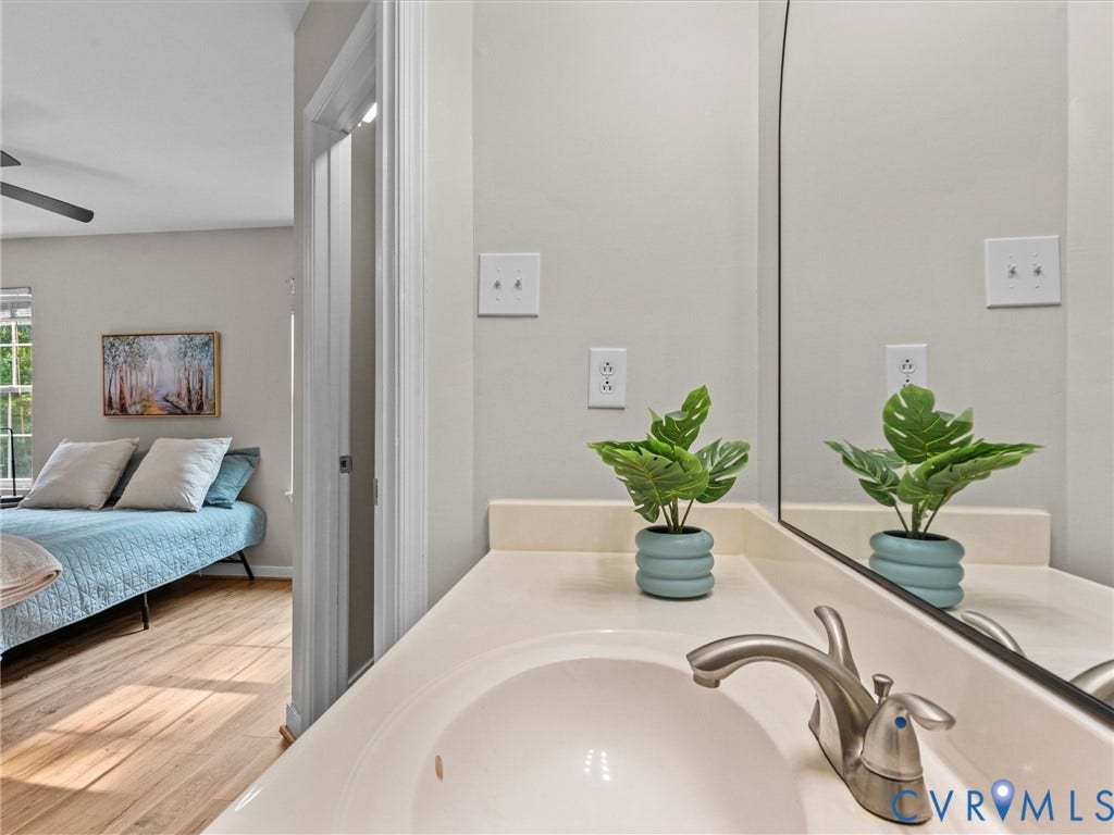 10100 Robin Lee Lane, Laurel Lakes, Glen Allen, VA 23060 10100 Robin Lee Lane, Laurel Lakes, Glen Allen, VA 23060
