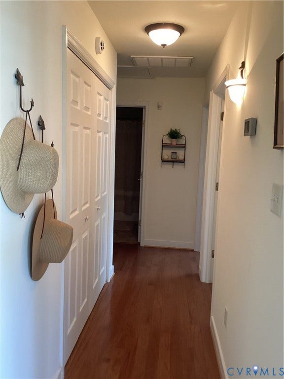 11611 Hillside Road, Chester, VA 23831 Hall showing entry to laundry closet