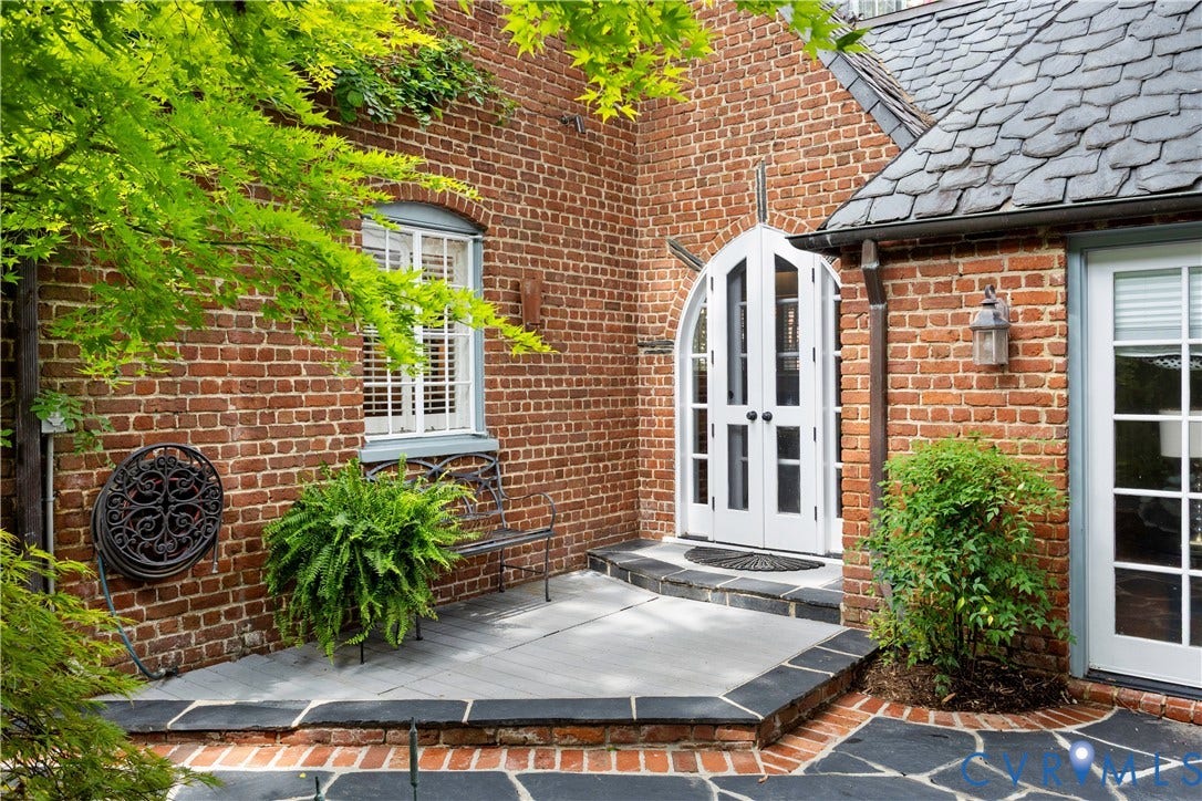 Small deck hides stairs to basement
