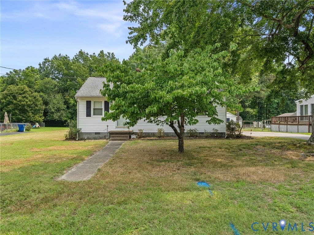 9633 Shamrock Drive, Centralia Gardens/Salem Woods, Chesterfield, VA 23237 White exterior residence featuring a front yard with mature trees