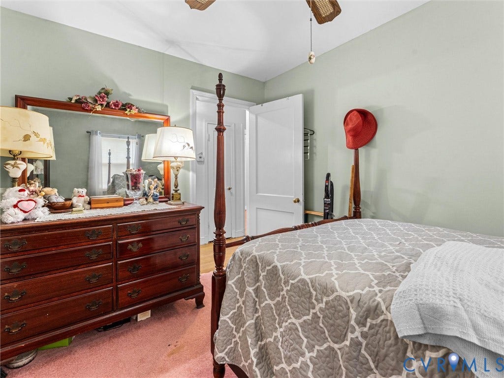 9633 Shamrock Drive, Centralia Gardens/Salem Woods, Chesterfield, VA 23237 Soft green wall paint and a white door frame