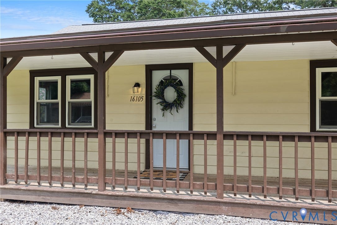 16105 Pauline AVE, Chester, VA 23831