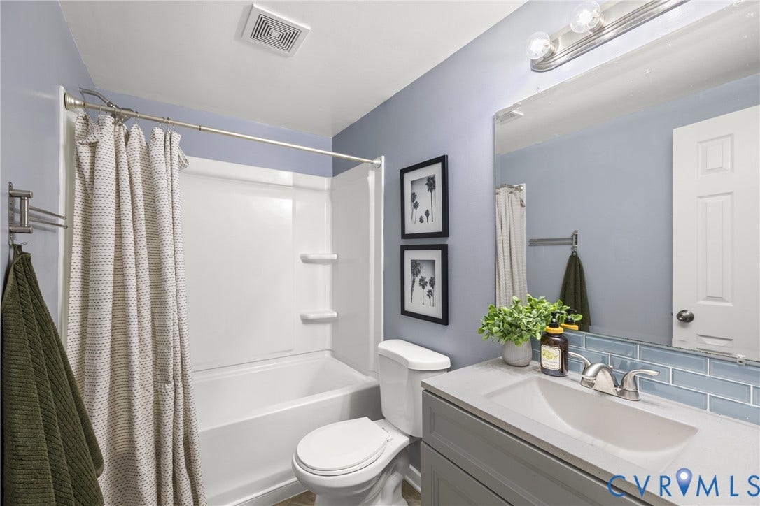 16105 Pauline AVE, Chester, VA 23831