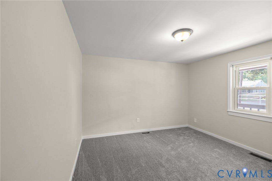 16105 Pauline AVE, Chester, VA 23831