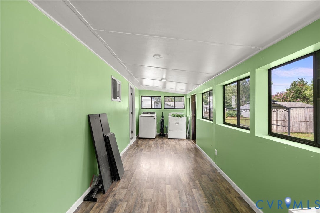 16105 Pauline AVE, Chester, VA 23831