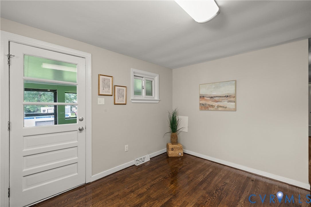 16105 Pauline AVE, Chester, VA 23831