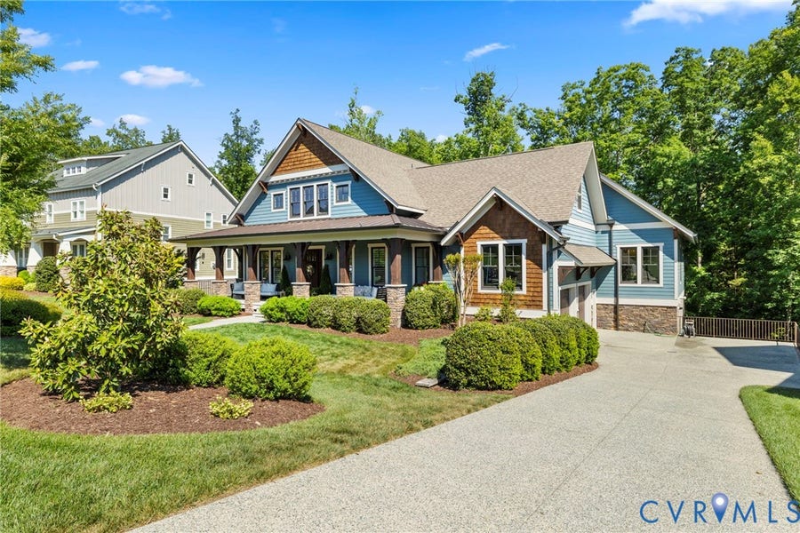 Property photo for 1925 Muswell Court, Midlothian, VA