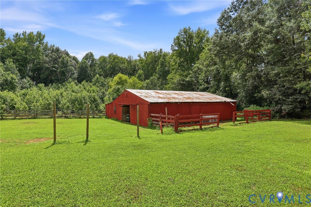 1669 Huguenot Trail, Eastern Powhatan, Powhatan, VA 23139 Center Aisle Barn