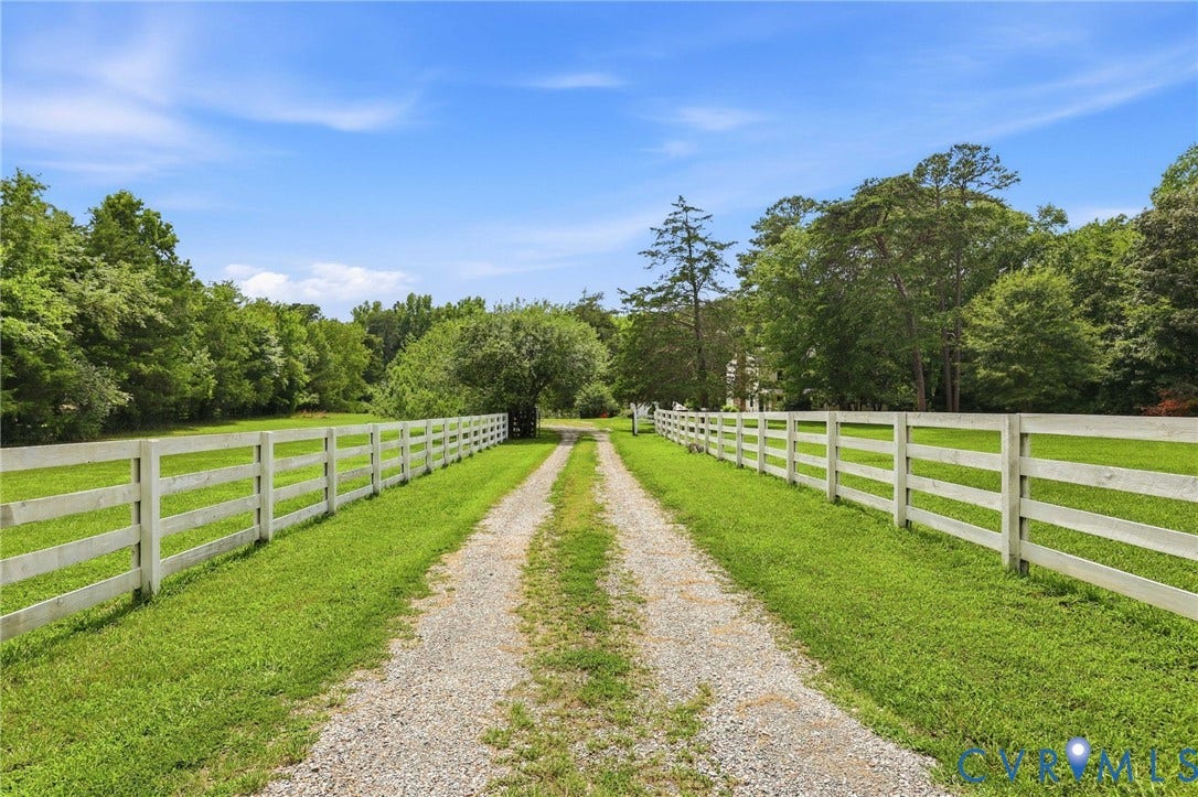 1669 Huguenot Trail, Eastern Powhatan, Powhatan, VA 23139 Driveway with 4 Board Fencing & Gates