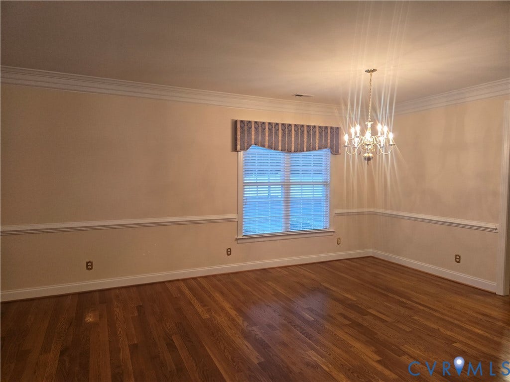4401 Village Garden Circle, Chester, VA 23831 New Engineered wood floors, dining room open to living area