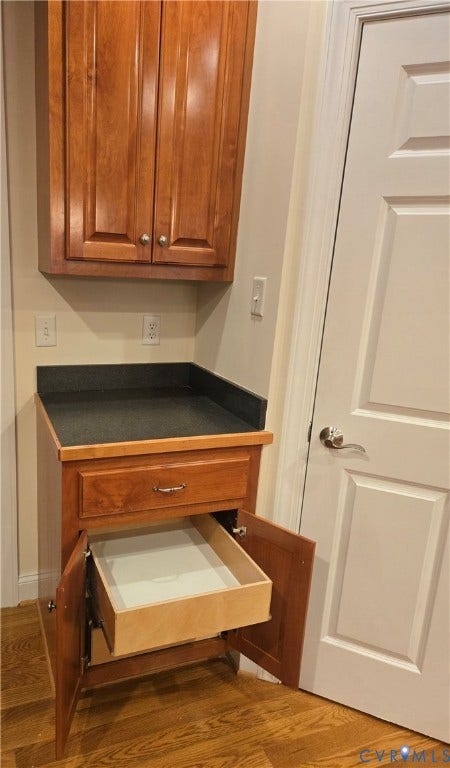 4401 Village Garden Circle, Chester, VA 23831 custom cabinet with pull out drawers for easy use.