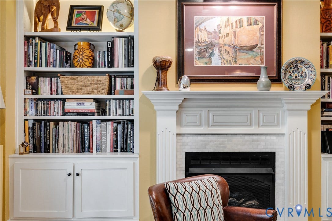 3006 Monument Avenue, #U2W, Museum District, Richmond, VA 23221 Gas logs