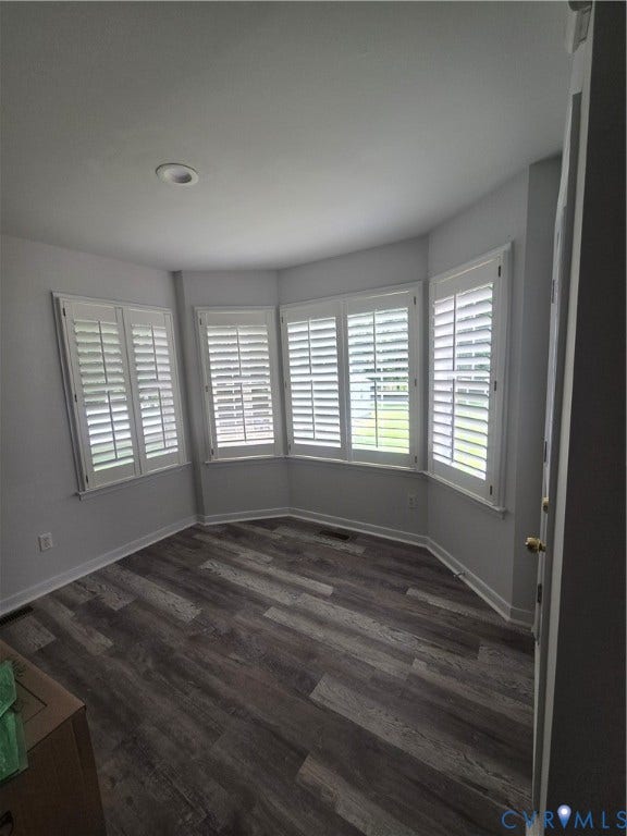 12812 Winfree Street, Chester, VA 23831 Eat in kitchen with bay windows, wood shutters