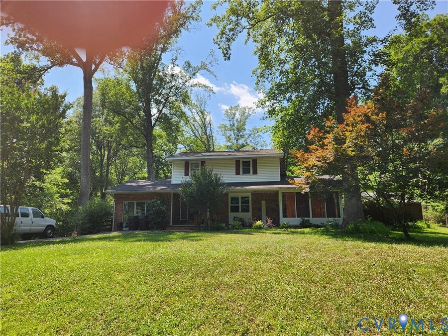 Property photo for 816 N Lakeshore Drive, Louisa, VA