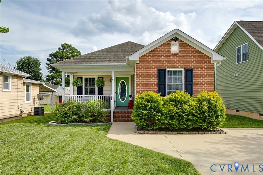 Property photo for 211 Cloverhill Avenue, Colonial Heights, VA