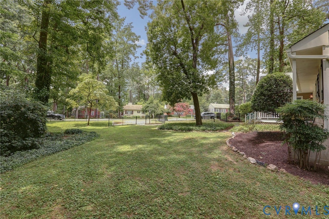 1401 Chowan Road, Henrico, VA 23229 Expansive lawn area with mature trees and established landscaping
