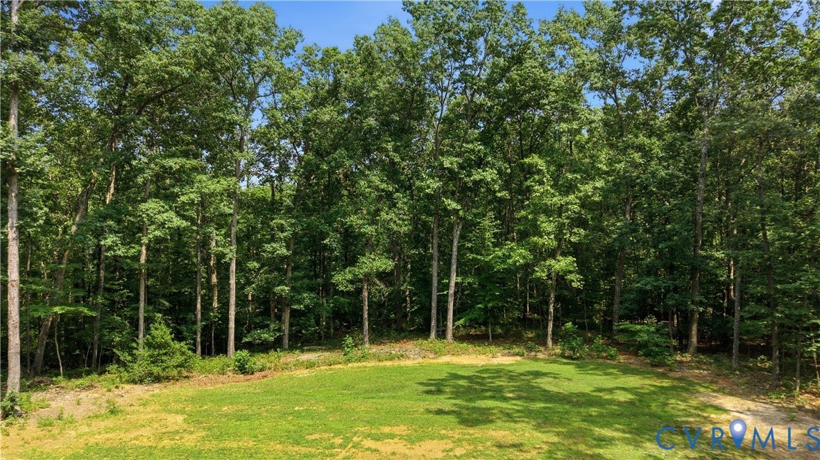 4939 Shannon Hill Road, Kents Store, VA 23084 Front yard