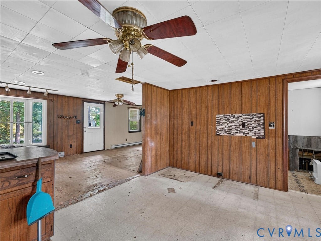 64 Lakeside Drive, Columbia, VA 23038