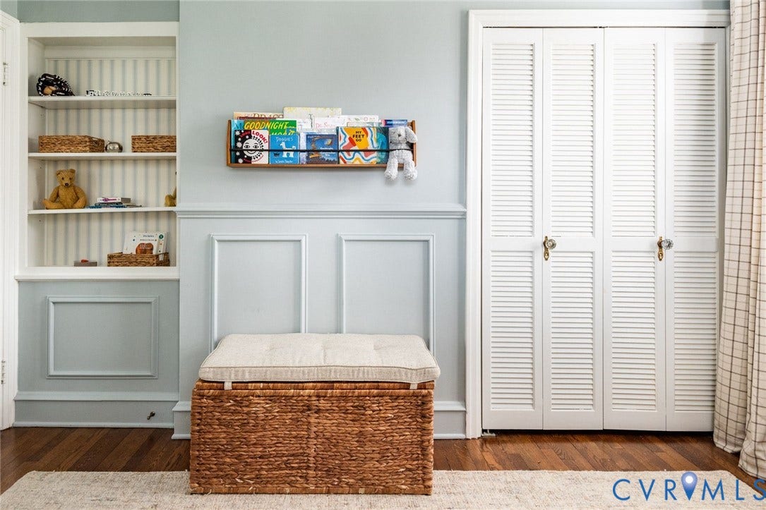 3912 Park Avenue, Malvern Gardens, Richmond, VA 23221 Built-in shelving and double door closet