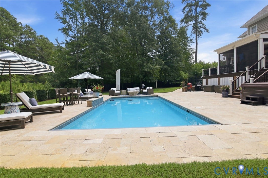 435 Shadow Creek Lane, Manakin Sabot, VA 23103 Rectangular swimming pool surrounded by extensive light-toned paver decking