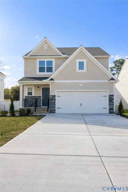 Property photo for 11831 Farnham Woods Drive, Midlothian, VA
