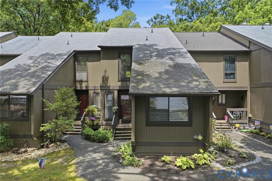Property photo for 11906 W Briar Patch Drive, Midlothian, VA