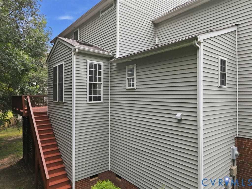 5707 Stephens Point Court, Chesterfield, VA 23831 Back of home offering privacy looking onto rear deck.