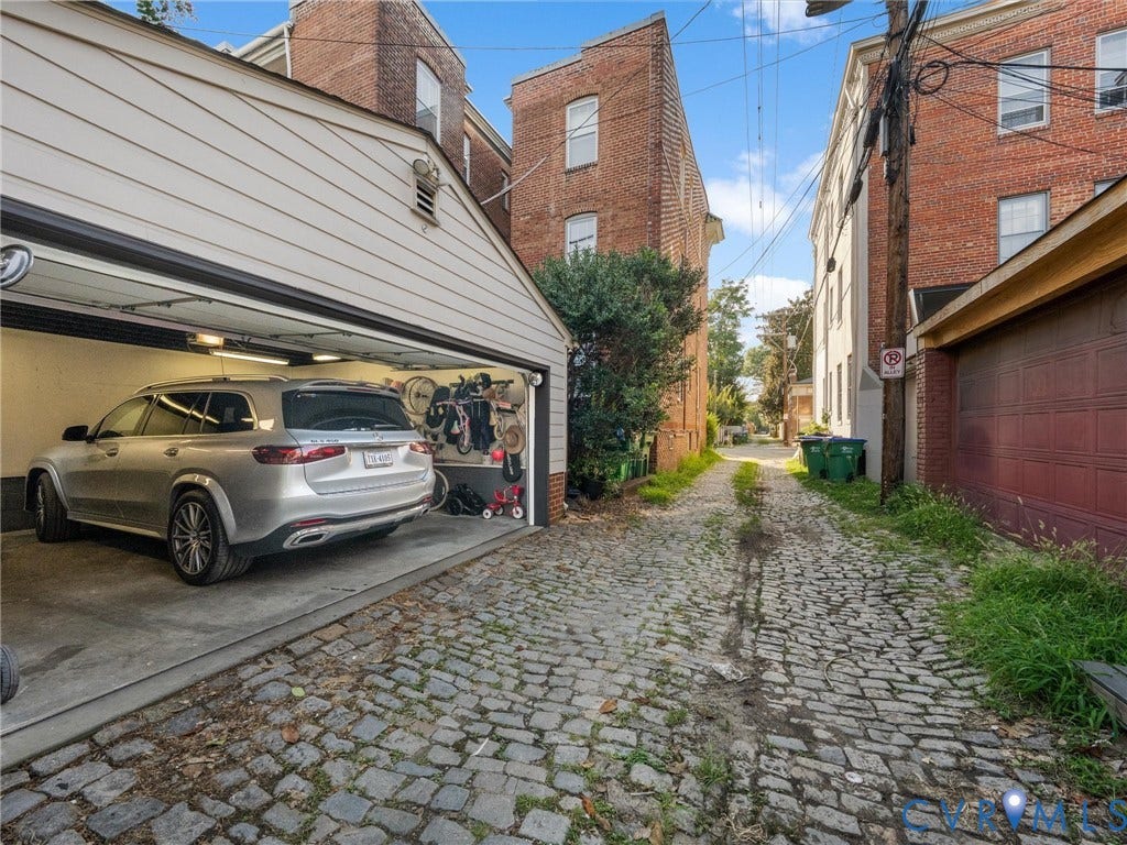 2242 Park Avenue, The Fan, Richmond, VA 23220 2-car garage with automated door.