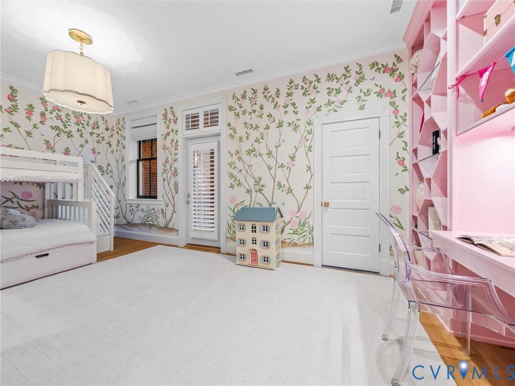 2242 Park Avenue, The Fan, Richmond, VA 23220 4th bedroom offers walk-in closet, built-in shelving and door to rear porch.