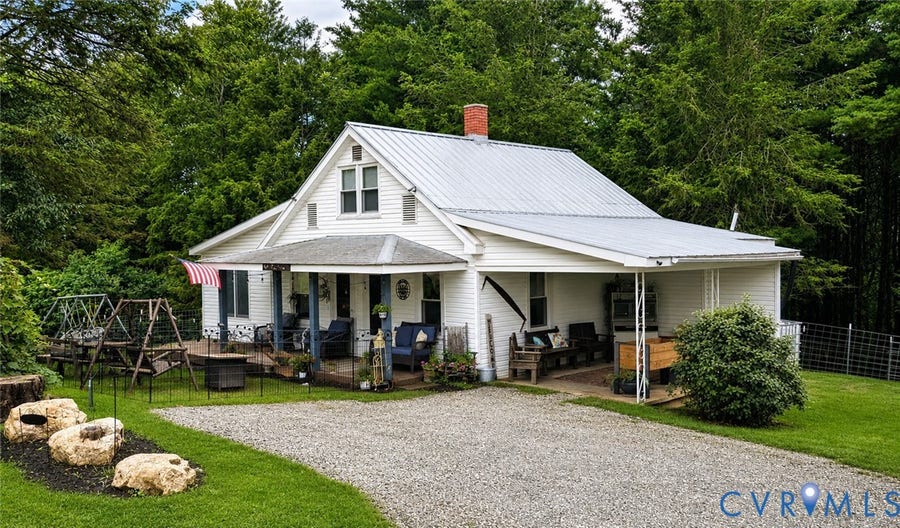 Property photo for 825 Macks Mountain Road, Indian Valley, VA