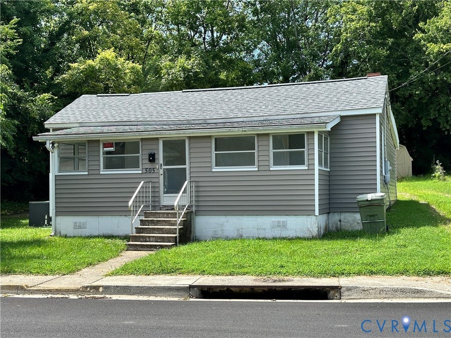Property photo for 505 Hill Street, Farmville, VA