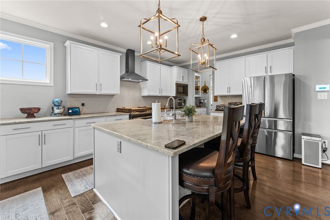 8800 Glen Royal Drive, Chesterfield, VA 23832 Chefs kitchen island