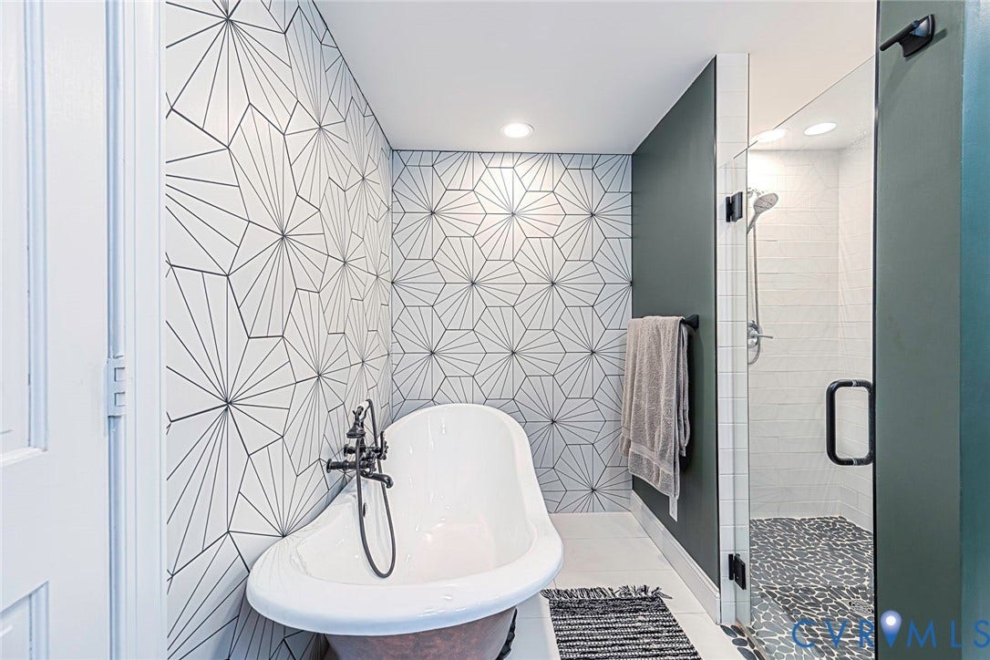 501 Pelham Drive, Richmond, VA 23222 Freestanding soaking tub and shower primary bathroom