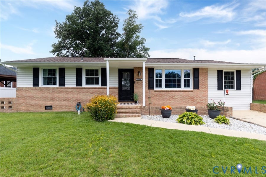 Property photo for 3104 Atlantic Avenue, Colonial Heights, VA