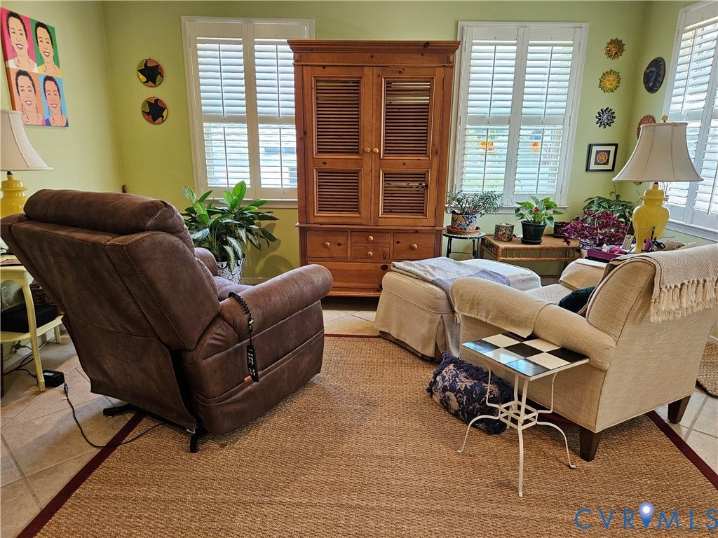 6717 Linbrook Drive, Henrico, VA 23228 6717 Linbrook Drive, Henrico, VA 23228
