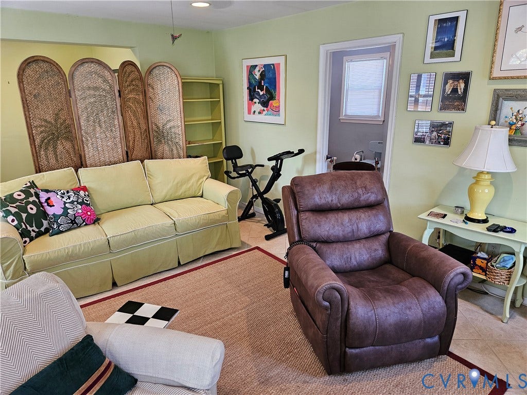 6717 Linbrook Drive, Henrico, VA 23228 6717 Linbrook Drive, Henrico, VA 23228