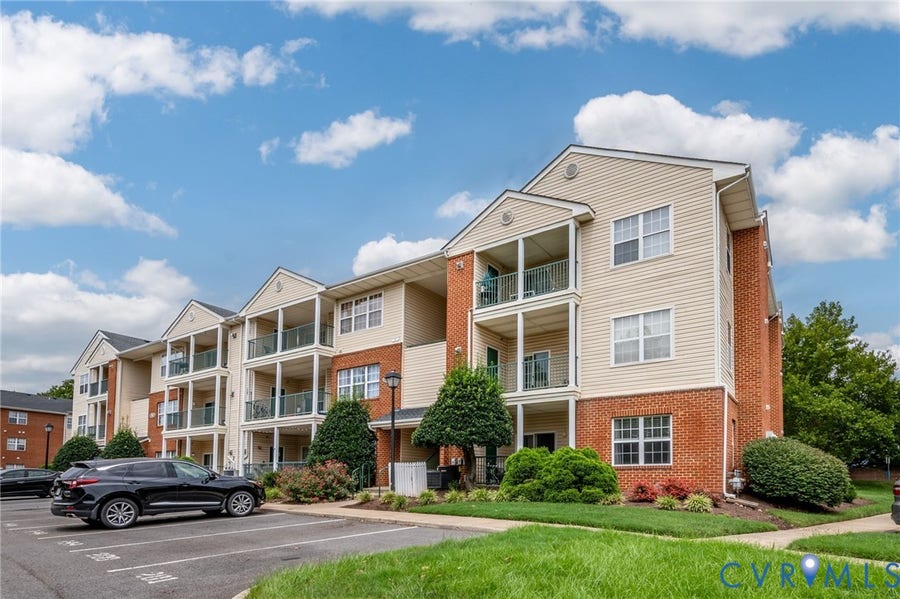 Property photo for 900 Masters Row, #D, Glen Allen, VA