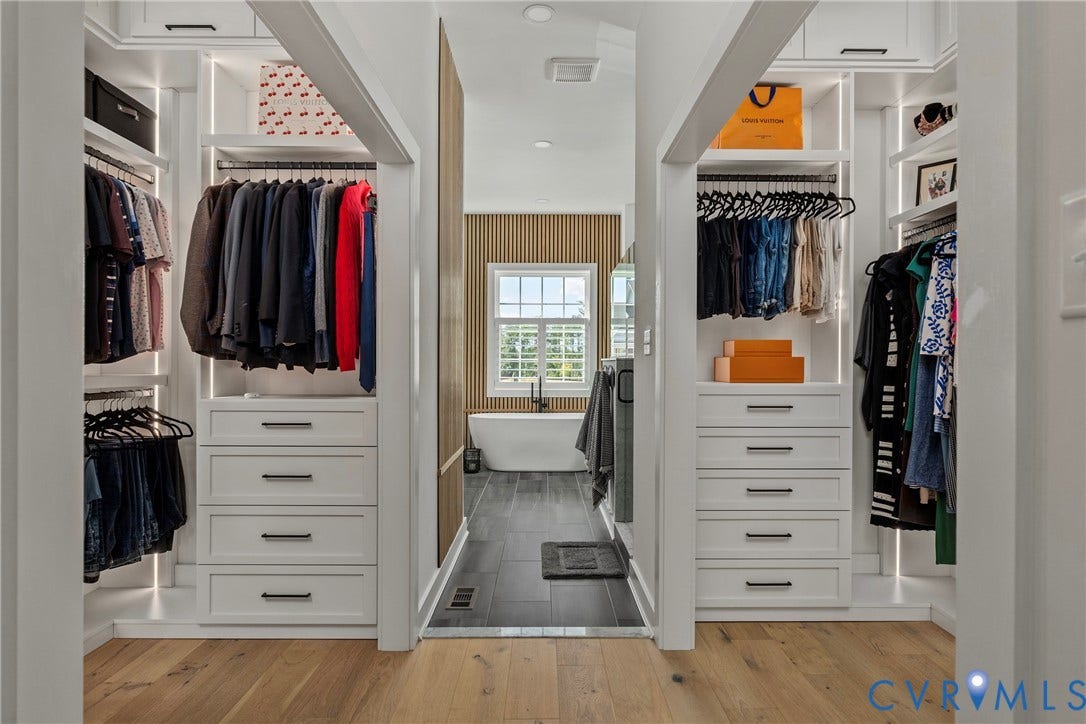 18312 Barrin Court, Barrington, Moseley, VA 23120 Custom closet systems with integrated drawers and hanging rods