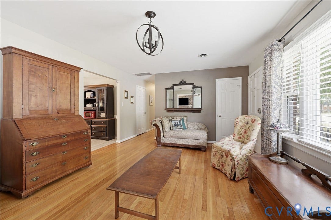 3300 Woodsong Drive, Midlothian, VA 23112 3300 Woodsong Drive, Midlothian, VA 23112