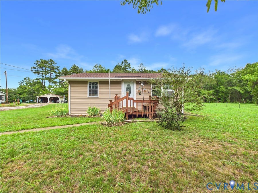 Property photo for 4868 Promise Land Road, Appomattox, VA