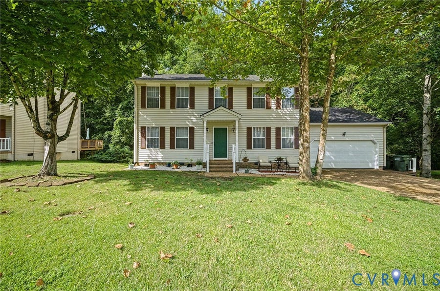 Property photo for 815 Colonial Avenue, Williamsburg, VA
