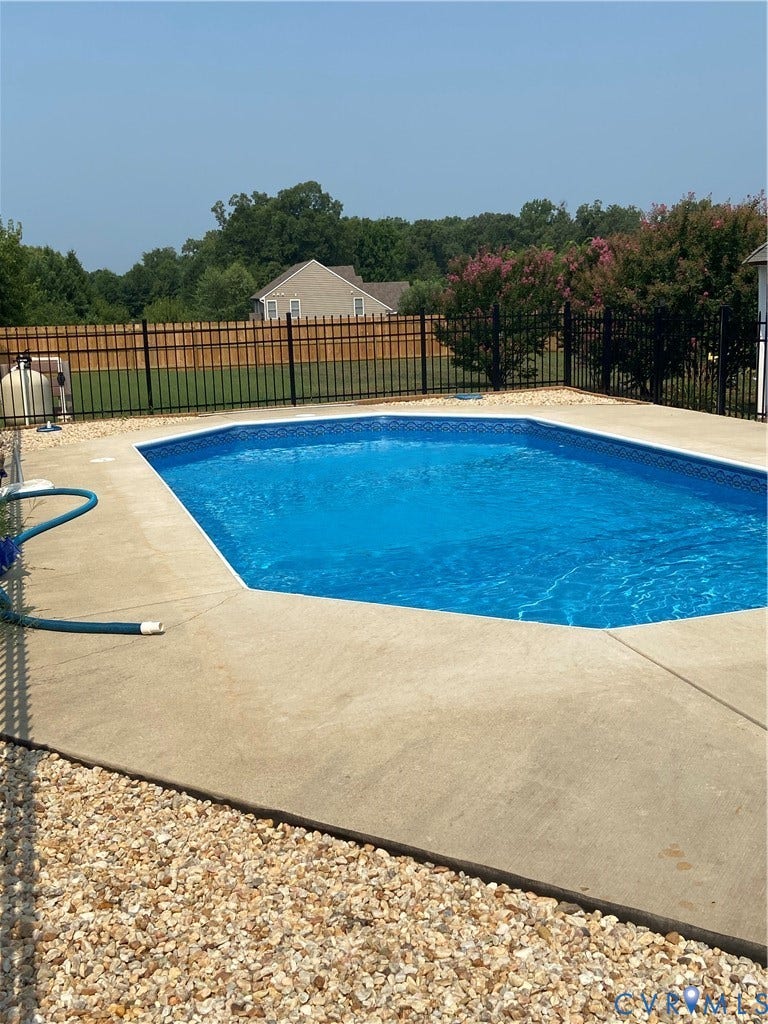 3267 Bayberry Lane, Goochland, VA 23063 Geometric in-ground pool with concrete surround and gravel border
