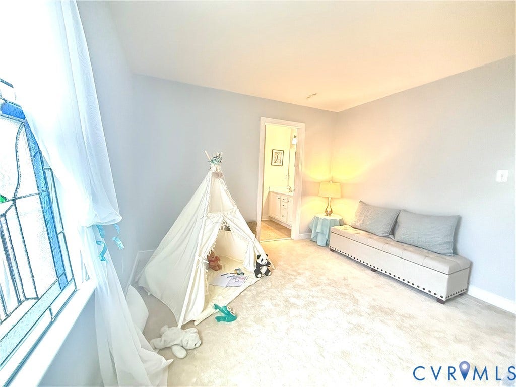 3267 Bayberry Lane, Goochland, VA 23063 Carpeted interior room with light-toned walls