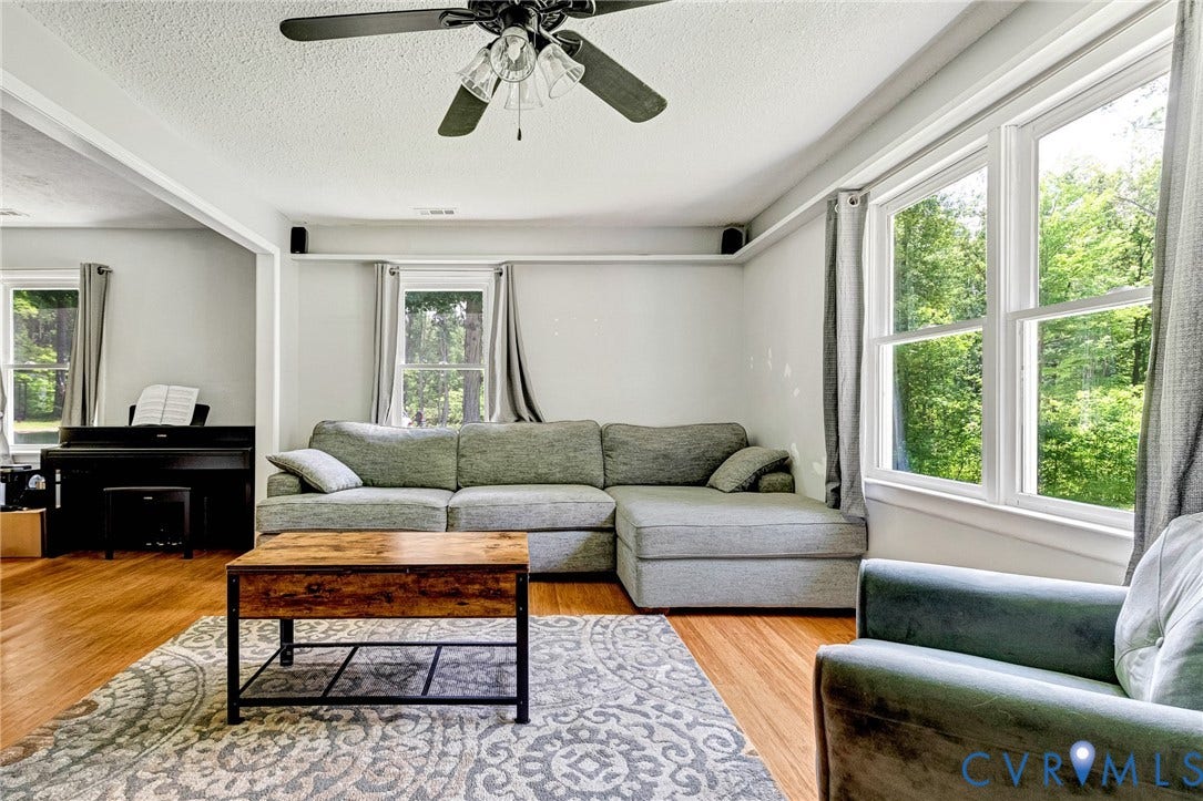 5290 Long Lane, Louisa, VA 23093 5290 Long Lane, Louisa, VA 23093