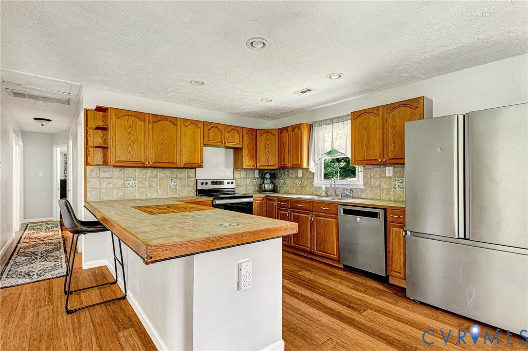 5290 Long Lane, Louisa, VA 23093 5290 Long Lane, Louisa, VA 23093
