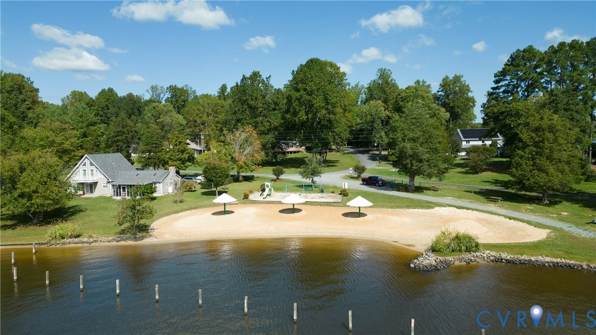 309 Ellis Drive, Louisa, VA 23093 309 Ellis Drive, Louisa, VA 23093