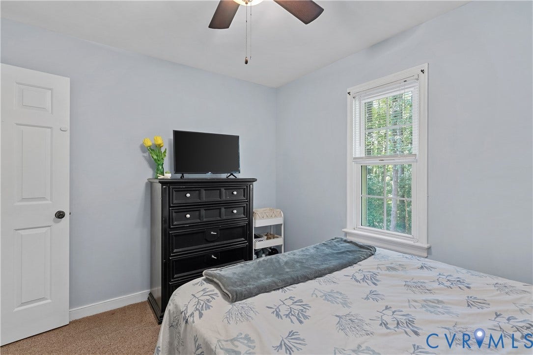 13908 Sterlings Bridge Road, Midlothian, VA 23112 Recessed window with white trim and blinds
